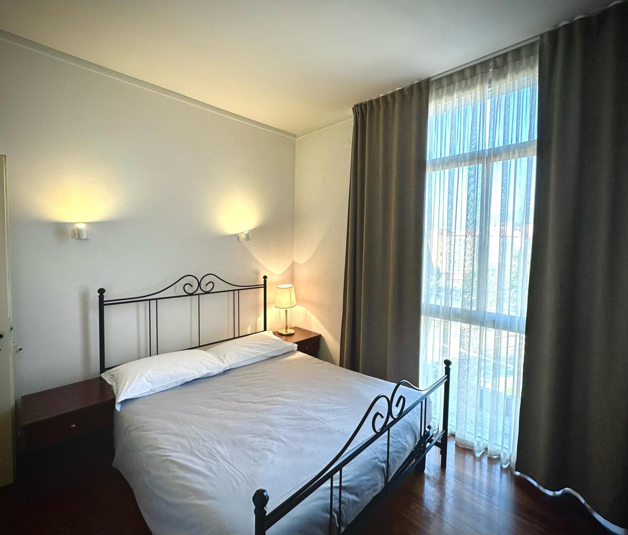 Appartamenti Leonardo Brescia Extérieur photo